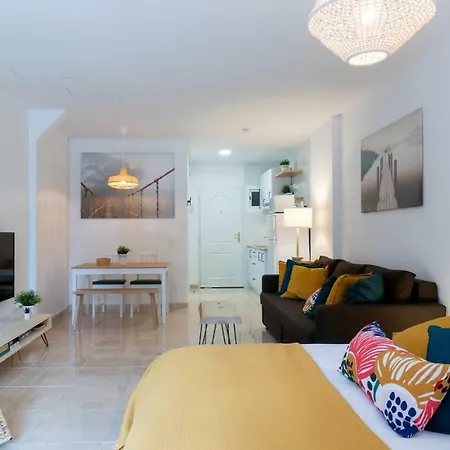 Minerva By Kaarina Benalmádena